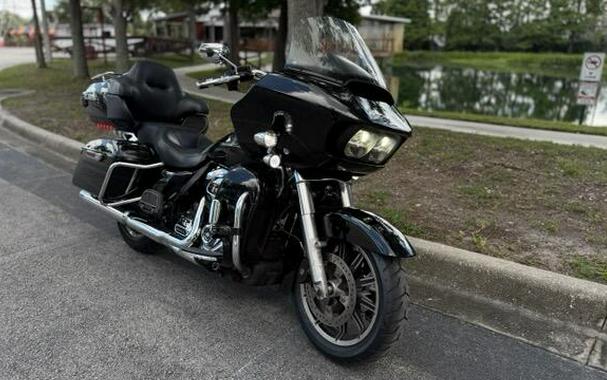 2019 Harley-Davidson® Road Glide® Vivid Black