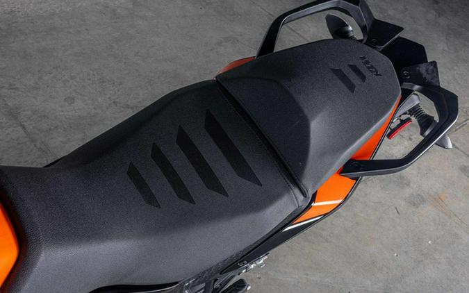 2024 KTM Adventure 390