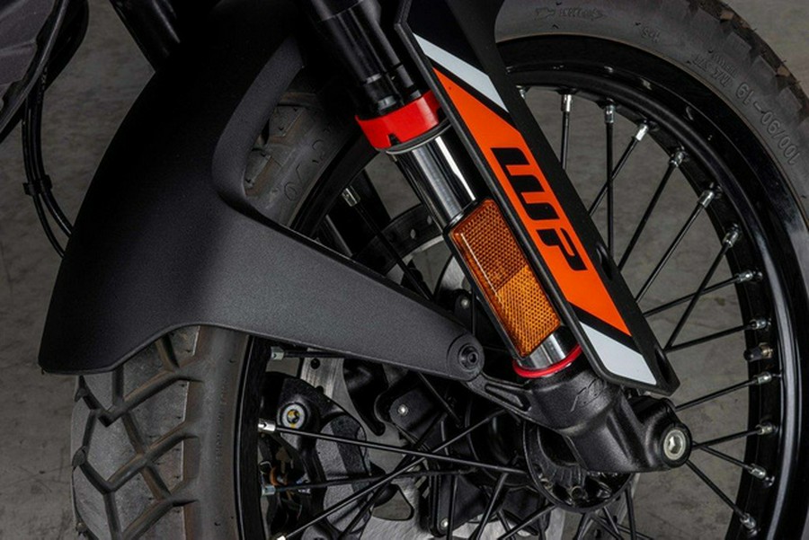2024 KTM Adventure 390