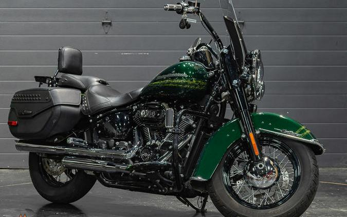 2019 Harley-Davidson® FLHCS - Heritage Classic 114