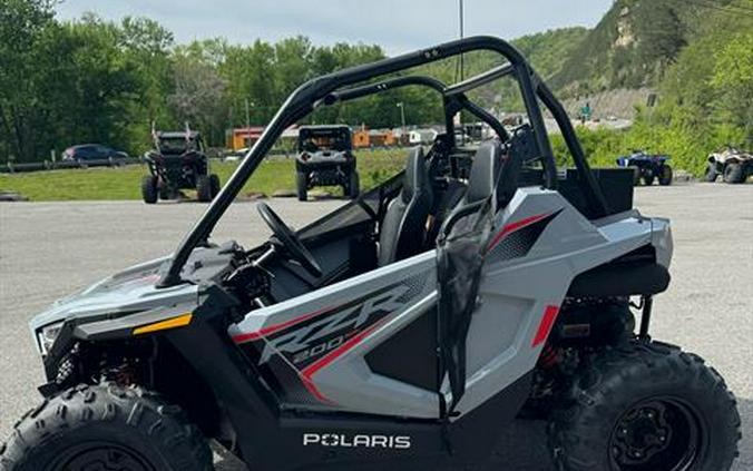 2024 Polaris RZR 200 EFI