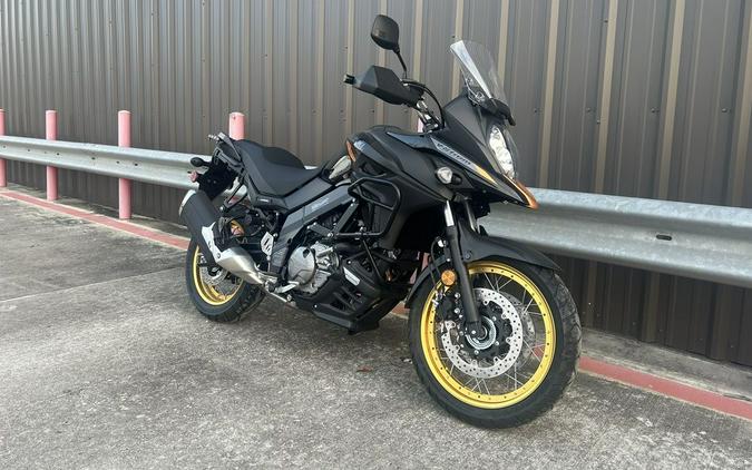 2025 Suzuki V-Strom 650XT Adventure