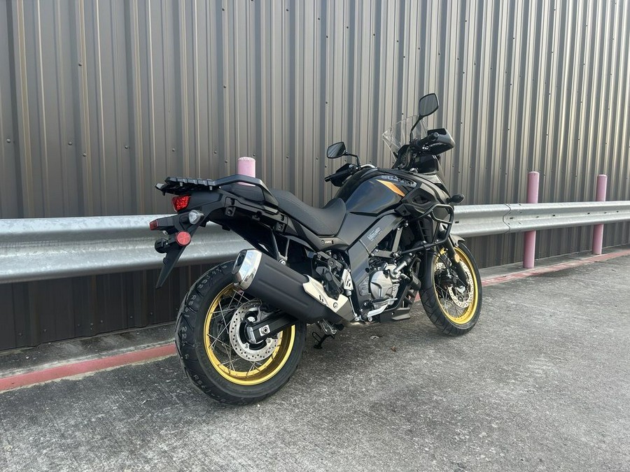 2025 Suzuki V-Strom 650XT ADV