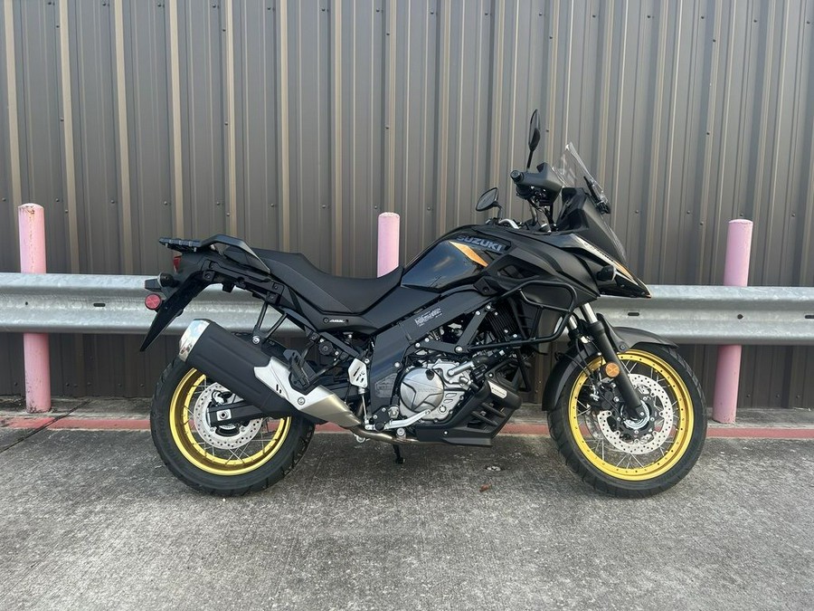 2025 Suzuki V-Strom 650XT ADV