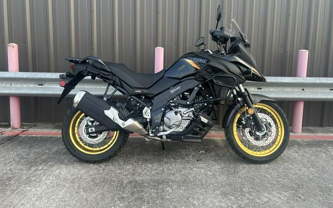 2025 Suzuki V-Strom 650XT Adventure