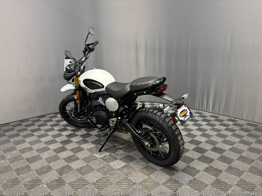 2026 Triumph Scrambler 400 XC