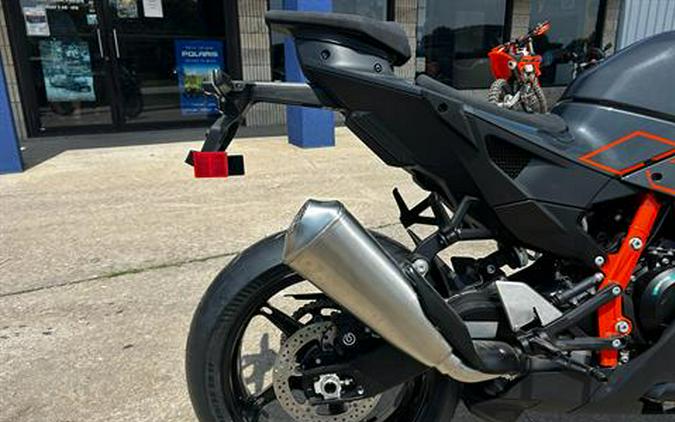2026 KTM 990 RC R