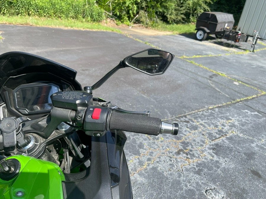 2023 Kawasaki Ninja 650 KRT Edition