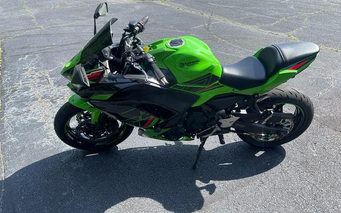 2023 Kawasaki Ninja 650 KRT Edition
