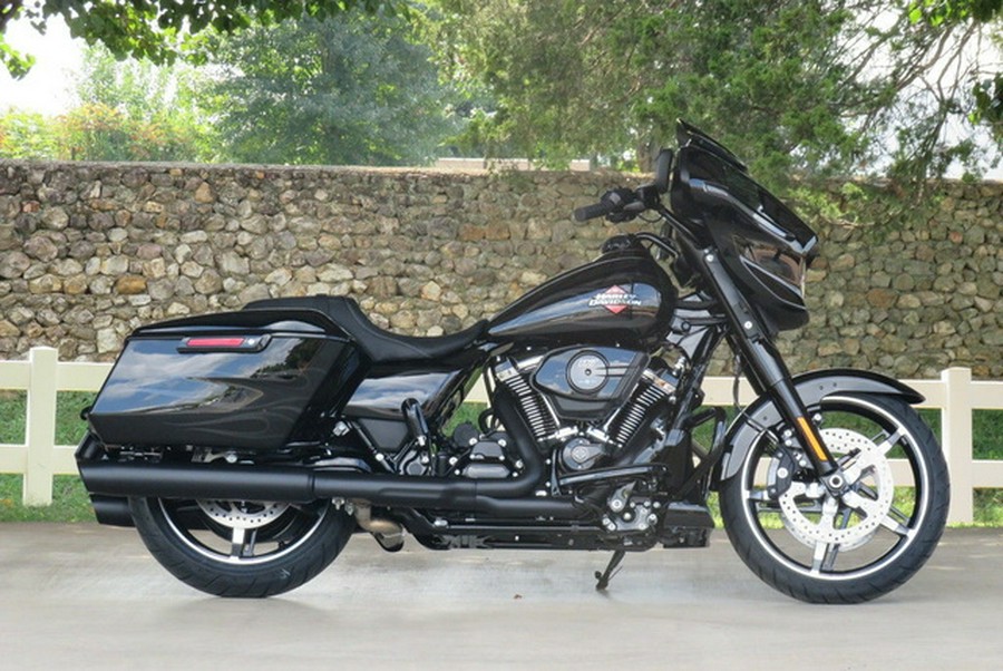 2025 Harley-Davidson FLHX - Street Glide