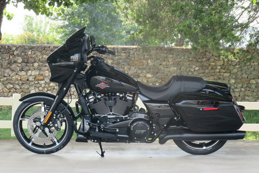 2025 Harley-Davidson FLHX - Street Glide