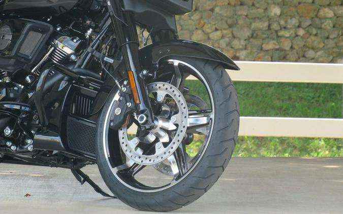 2025 Harley-Davidson FLHX - Street Glide