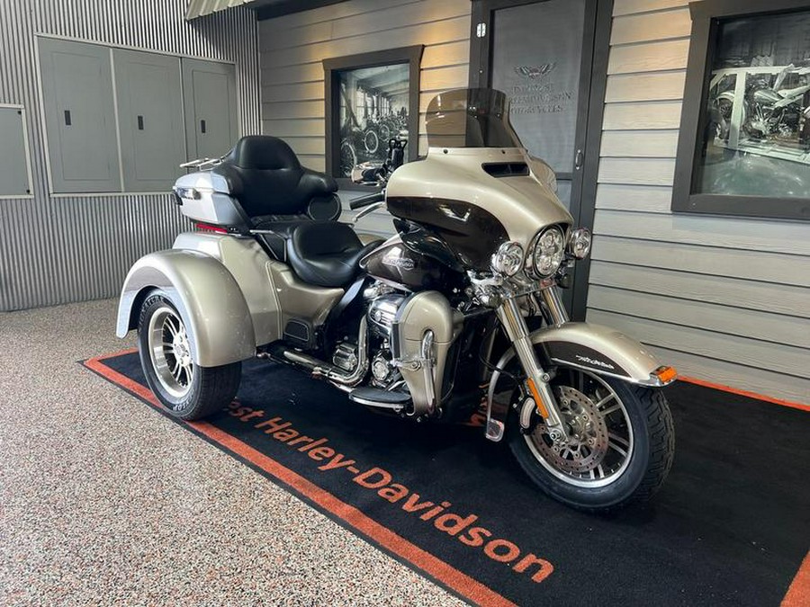 2018 Harley-Davidson® FLHTCUTG - Tri Glide® Ultra