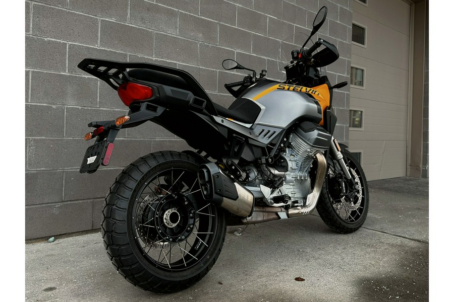 2024 Moto Guzzi STELVIO