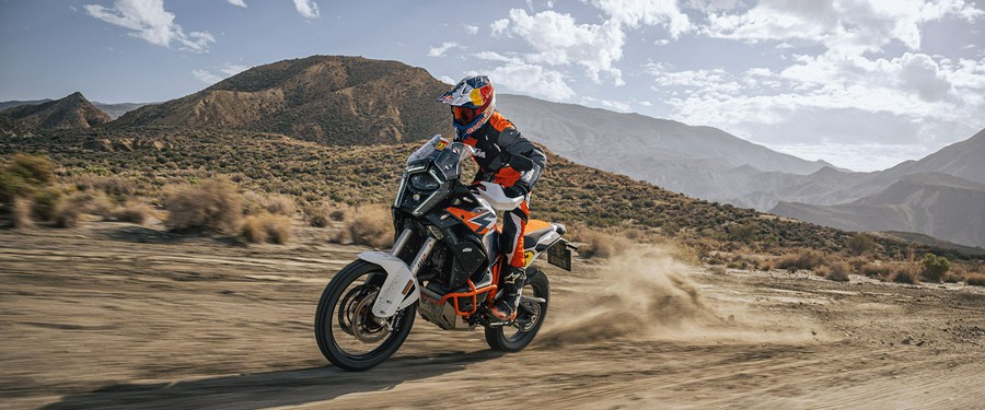 2026 KTM 1390 Super Adventure R