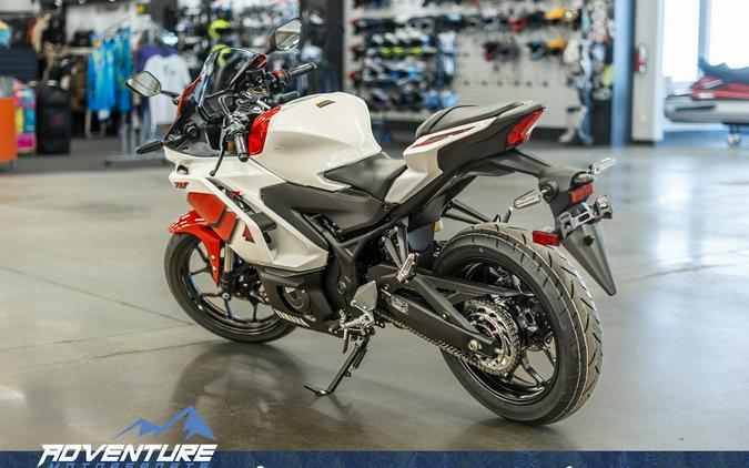 2026 Yamaha YZFR3ATW