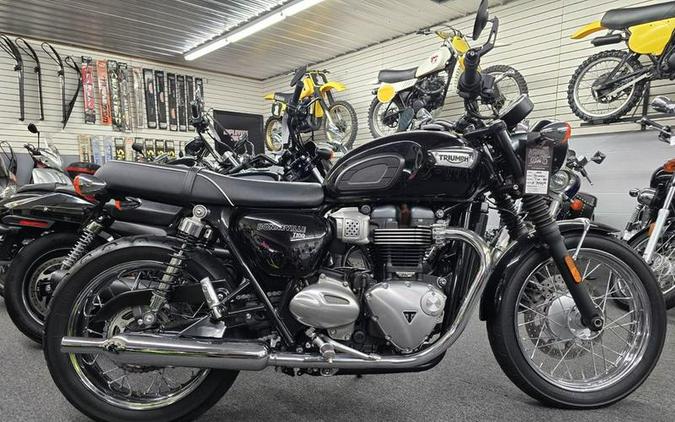 2018 Triumph Bonneville T100 Black Jet Black