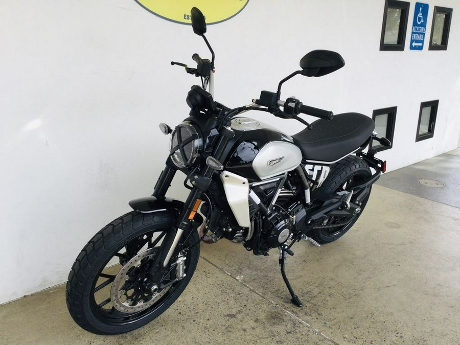 2024 Ducati Scrambler Icon (2G) Black