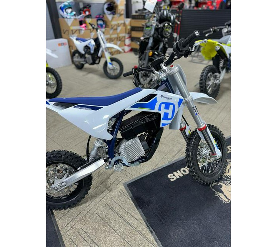 2024 Husqvarna EE 5