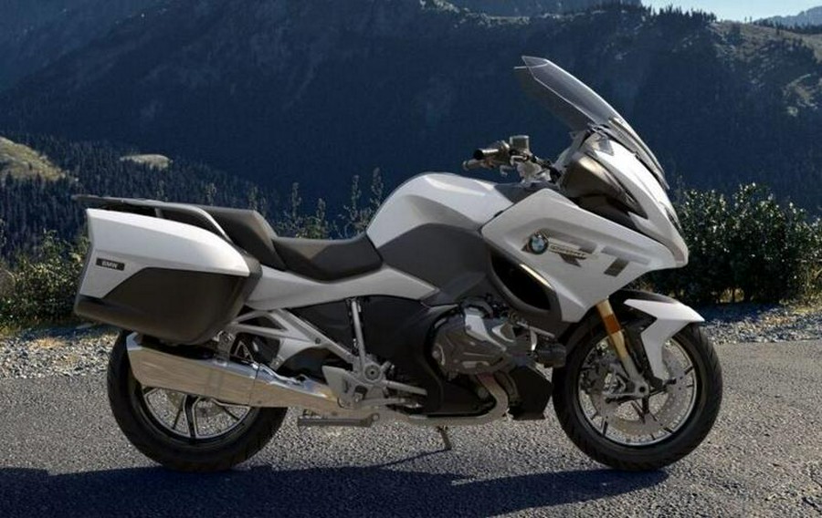 2024 BMW R 1250 RT Alpine White 3