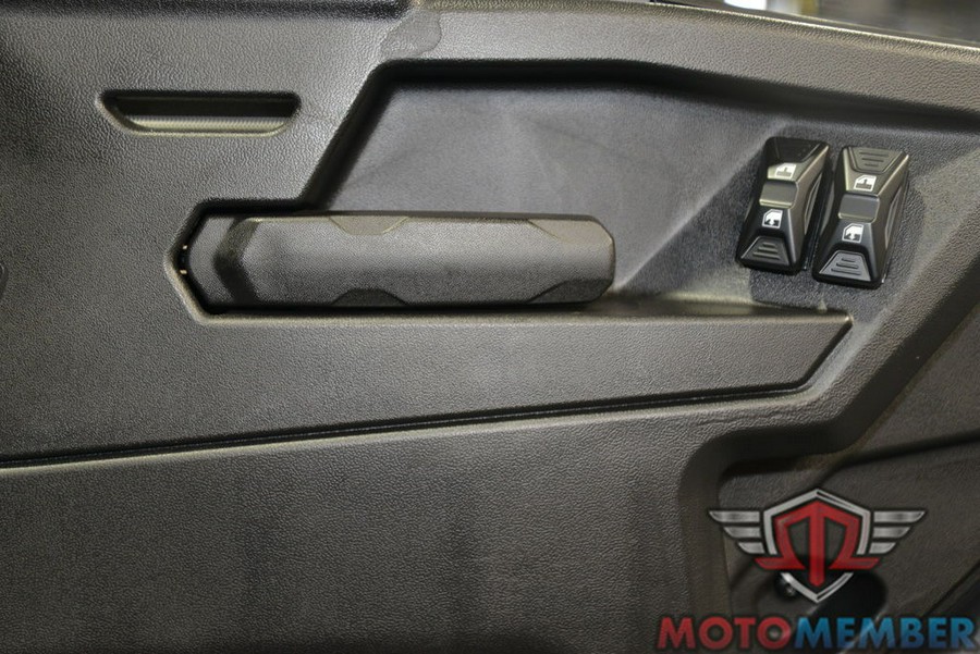 2026 Can-Am Defender Limited HD11