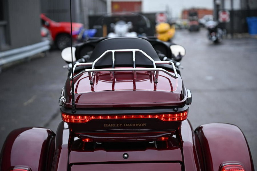 2017 Harley-Davidson® FLHTCUTG - Tri Glide® Ultra