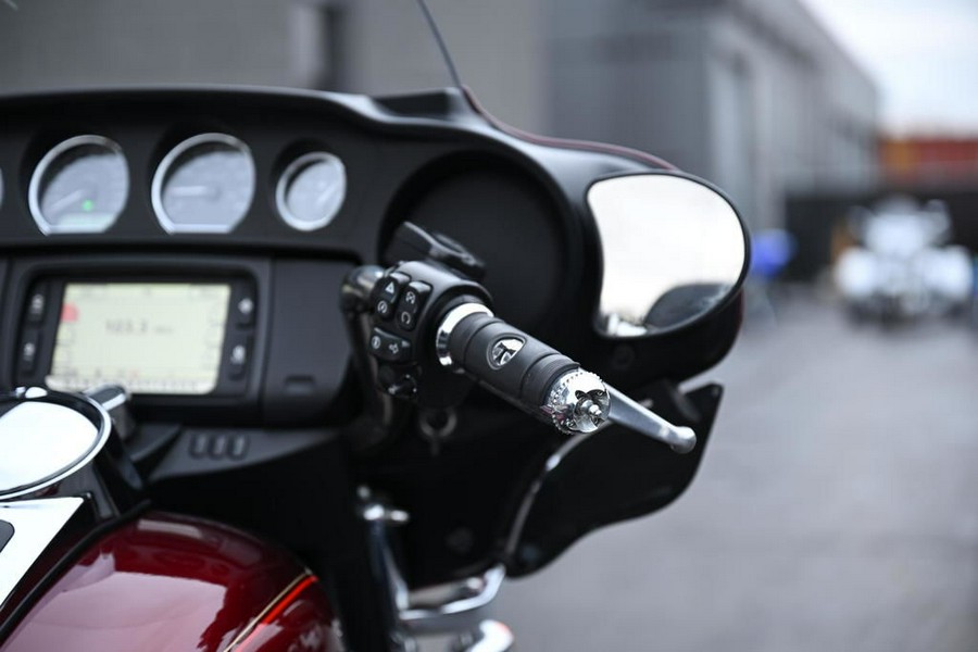 2017 Harley-Davidson® FLHTCUTG - Tri Glide® Ultra