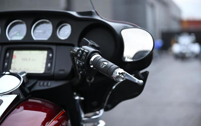 2017 Harley-Davidson® FLHTCUTG - Tri Glide® Ultra