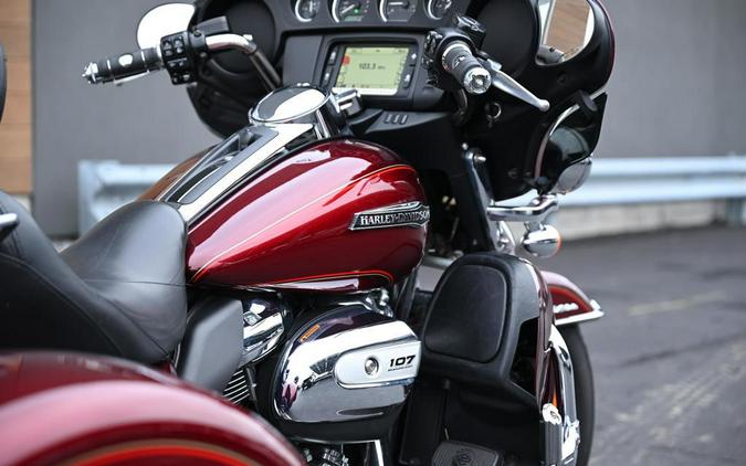 2017 Harley-Davidson® FLHTCUTG - Tri Glide® Ultra