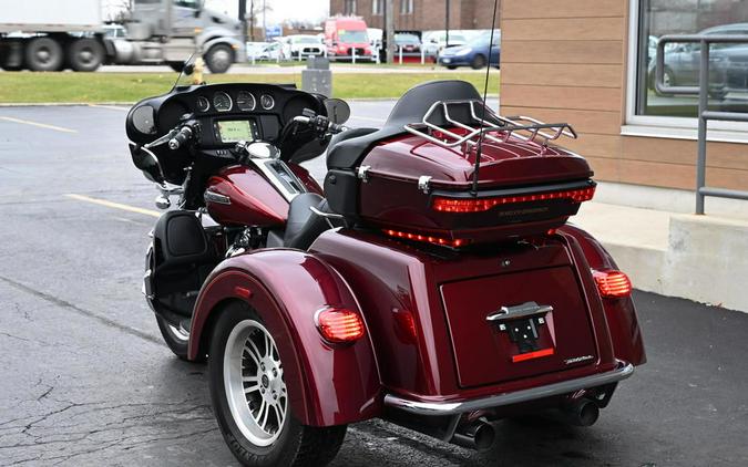 2017 Harley-Davidson® FLHTCUTG - Tri Glide® Ultra