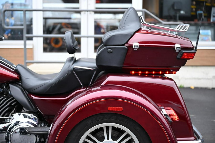 2017 Harley-Davidson® FLHTCUTG - Tri Glide® Ultra