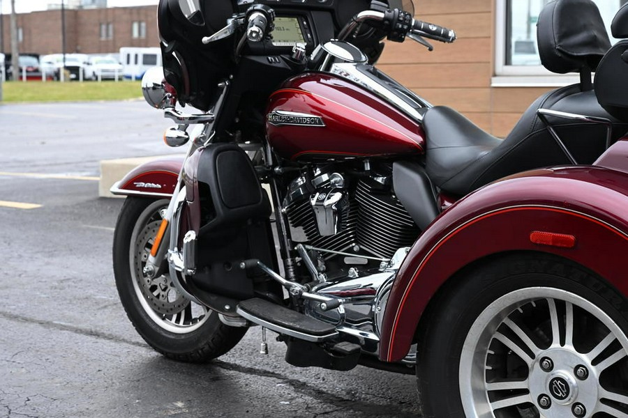 2017 Harley-Davidson® FLHTCUTG - Tri Glide® Ultra