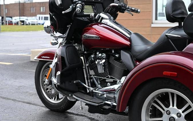 2017 Harley-Davidson® FLHTCUTG - Tri Glide® Ultra
