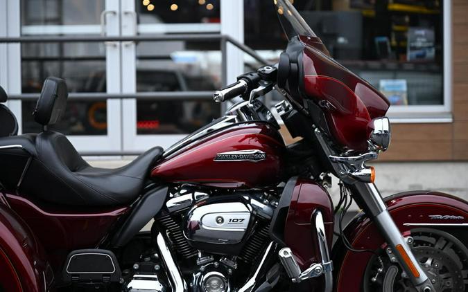 2017 Harley-Davidson® FLHTCUTG - Tri Glide® Ultra