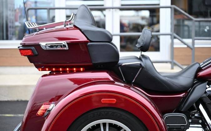 2017 Harley-Davidson® FLHTCUTG - Tri Glide® Ultra