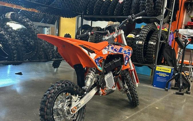 2025 KTM SX-E 5 - U009317