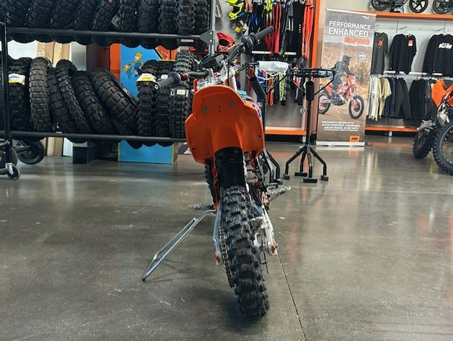 2025 KTM SX-E 5 - U009317