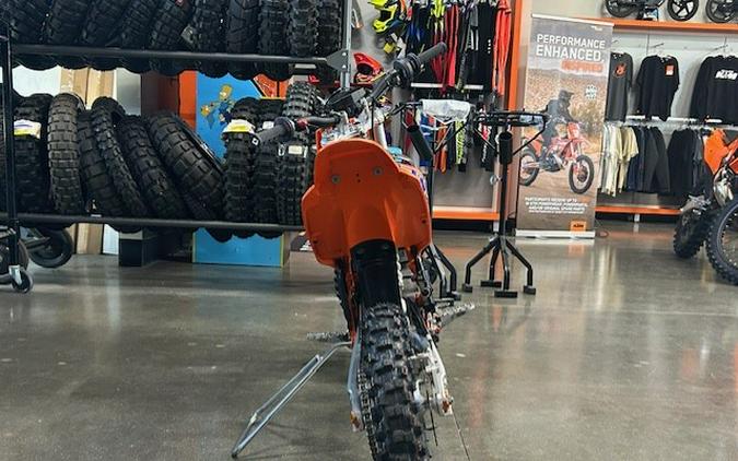 2025 KTM SX-E 5 - U009317