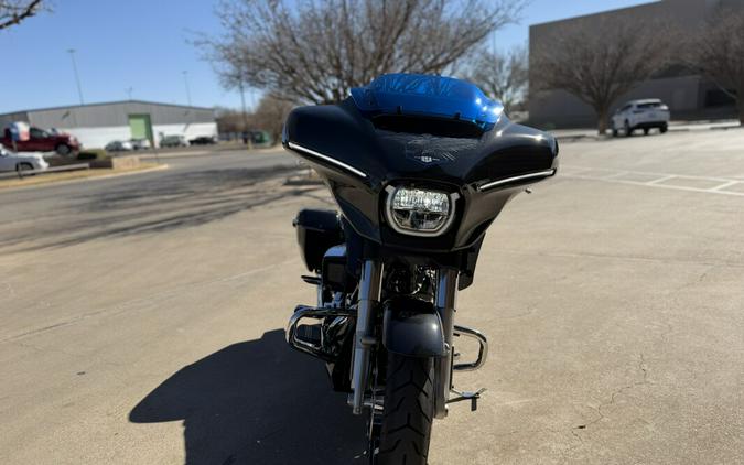 2026 Harley-Davidson® Street Glide® Midnight Ember Chrome Trim