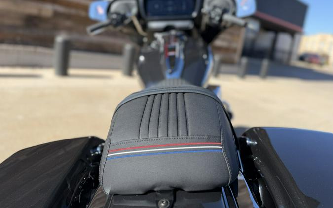 2026 Harley-Davidson® Street Glide® Midnight Ember Chrome Trim