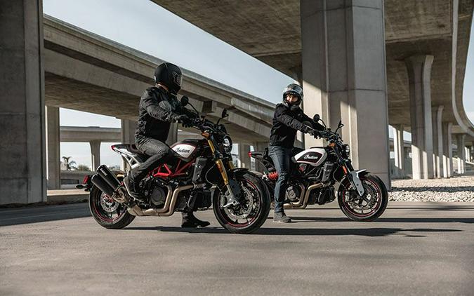 2022 Indian FTR R Carbon