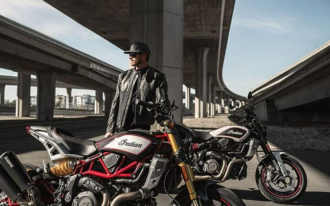 2022 Indian FTR R Carbon