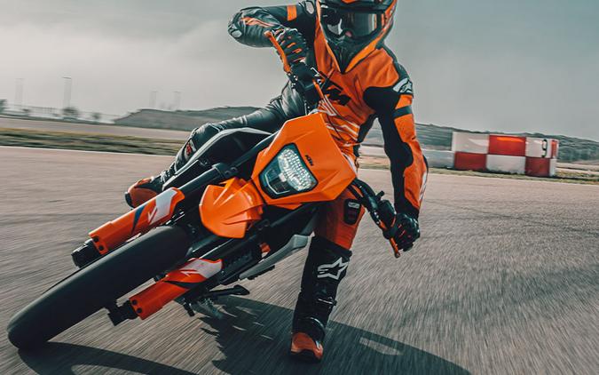 2025 KTM 390 SMC R - 200854