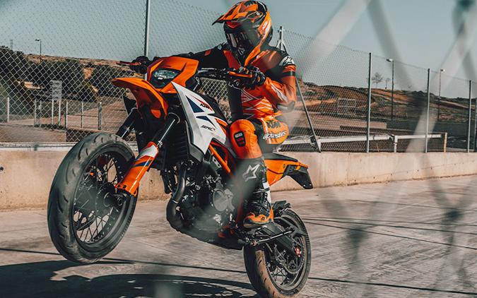 2025 KTM 390 SMC R - 200854