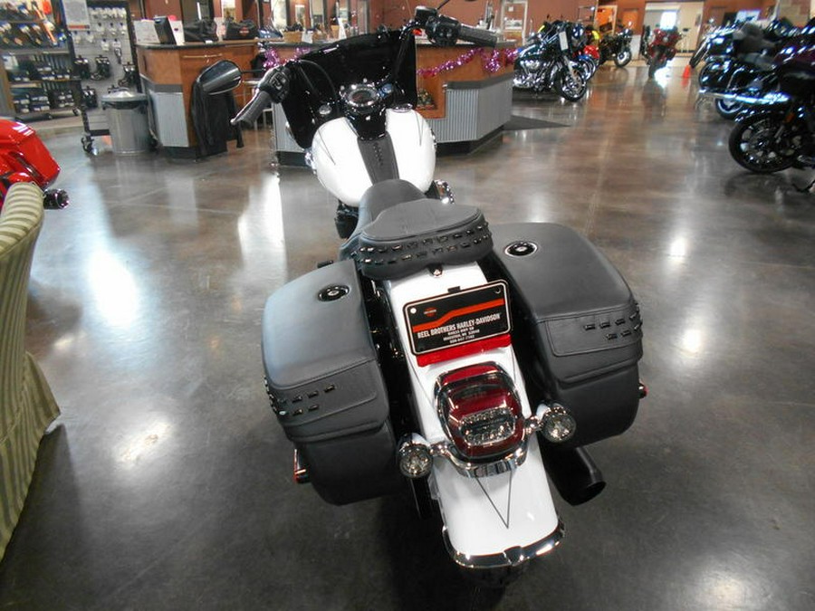 2025 Harley-Davidson® FLHC - Heritage Classic