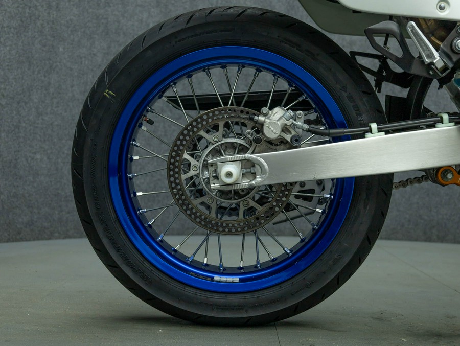 2019 SUZUKI DRZ400SM