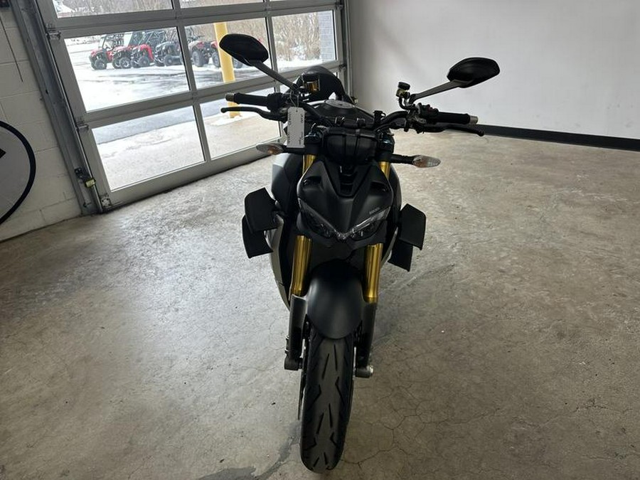 2022 Ducati Streetfighter V4 S Ducati Red