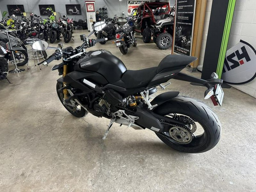 2022 Ducati Streetfighter V4 S Ducati Red