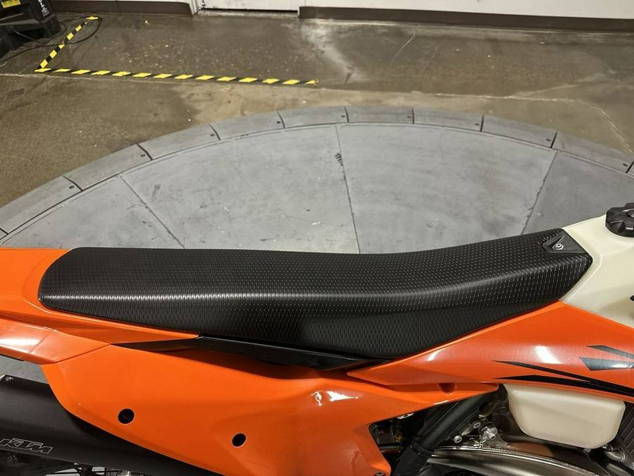 2026 KTM XC 300 W