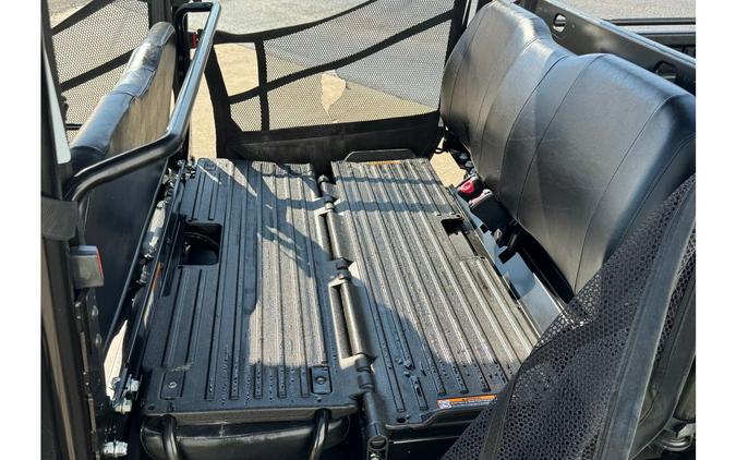 2015 GATOR 825i S4 - John Deere